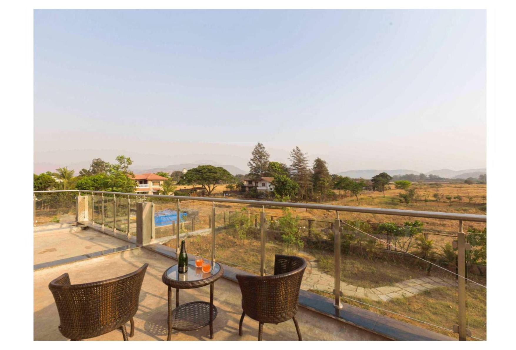 Salt Life Villa Lonavala Kültér fotó
